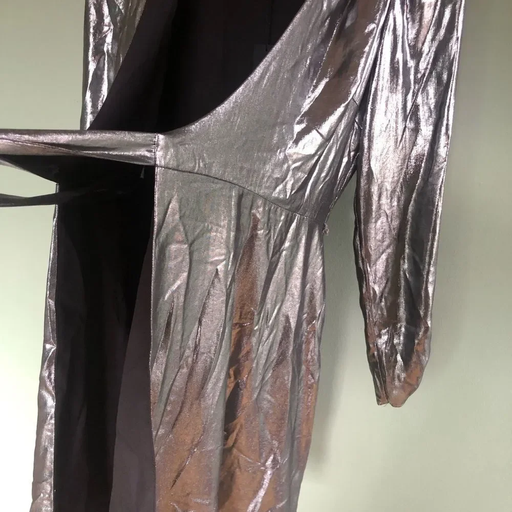 NWT Gianni Bini Silver Metallic Party Dress (XS)